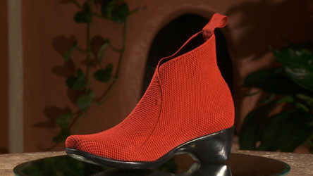 Red shoes available at Sedona Shoe Company